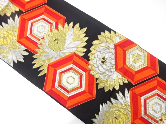 アンティーク　亀甲に菊模様織り出し袋帯（着用可）